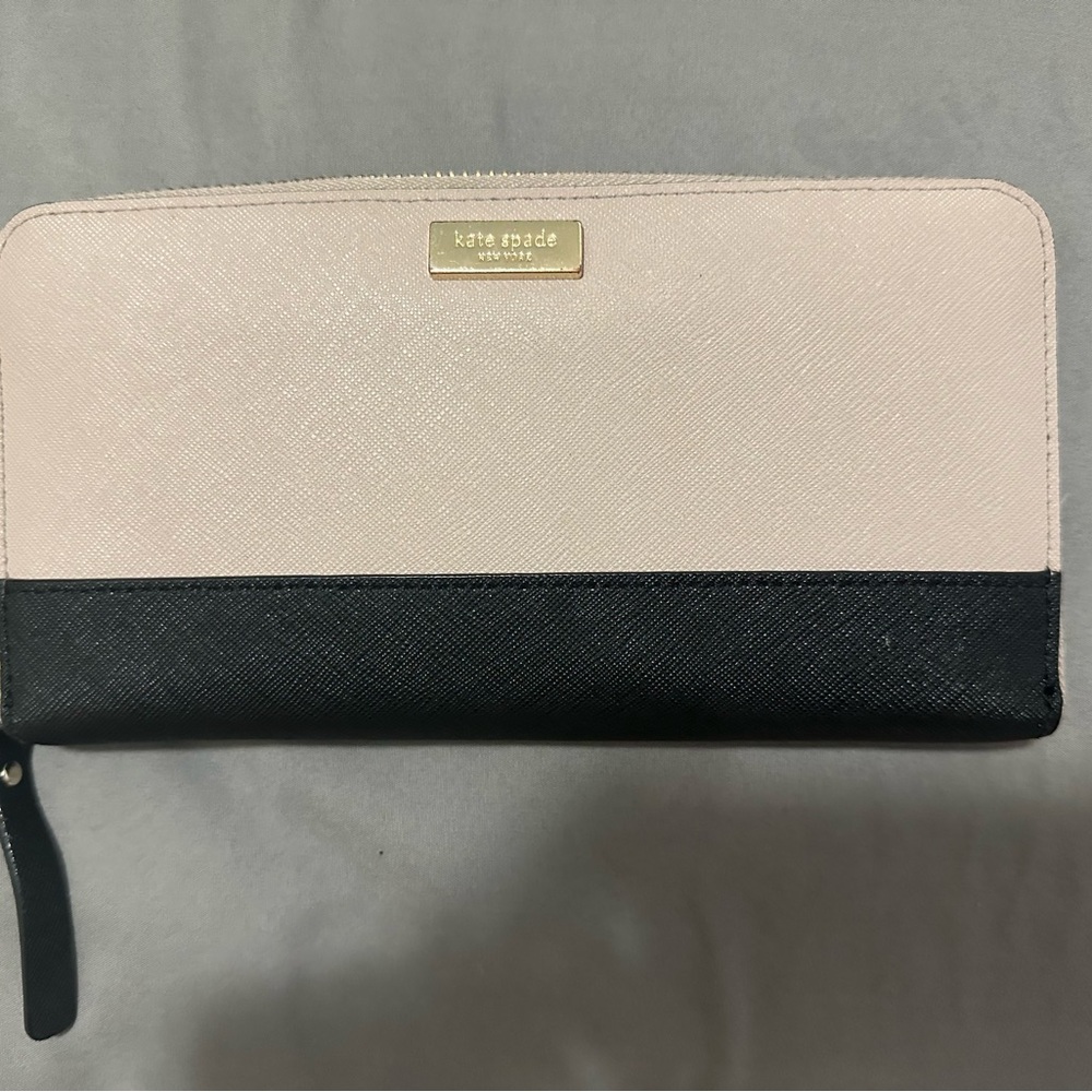 Kate Spade Black and Cream Colorblock Wallet